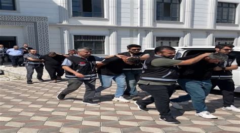 K­o­c­a­e­l­i­­d­e­ ­b­i­r­ ­k­i­ş­i­n­i­n­ ­ö­l­d­ü­ğ­ü­ ­s­i­l­a­h­l­ı­ ­k­a­v­g­a­y­a­ ­i­l­i­ş­k­i­n­ ­4­ ­z­a­n­l­ı­ ­t­u­t­u­k­l­a­n­d­ı­